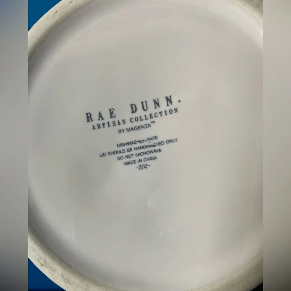 Rae Dunn Queen Bee Canister
